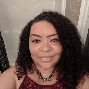 Meet your Posher, Latoya